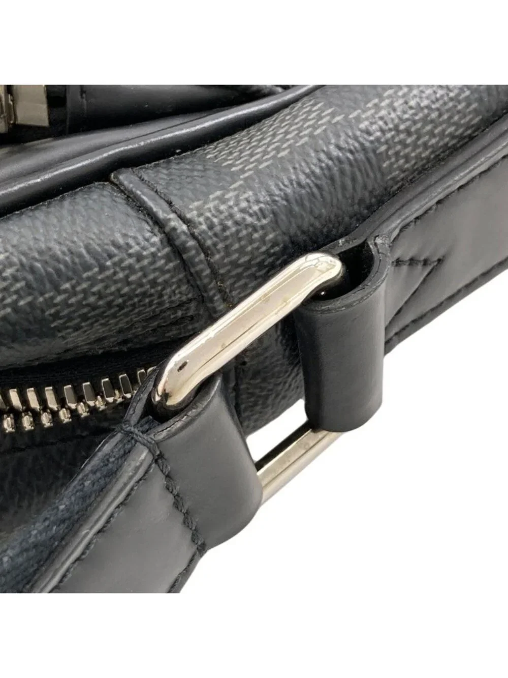 Louis Vuitton Dayton MM Shoulder Bag Damier Canvas
